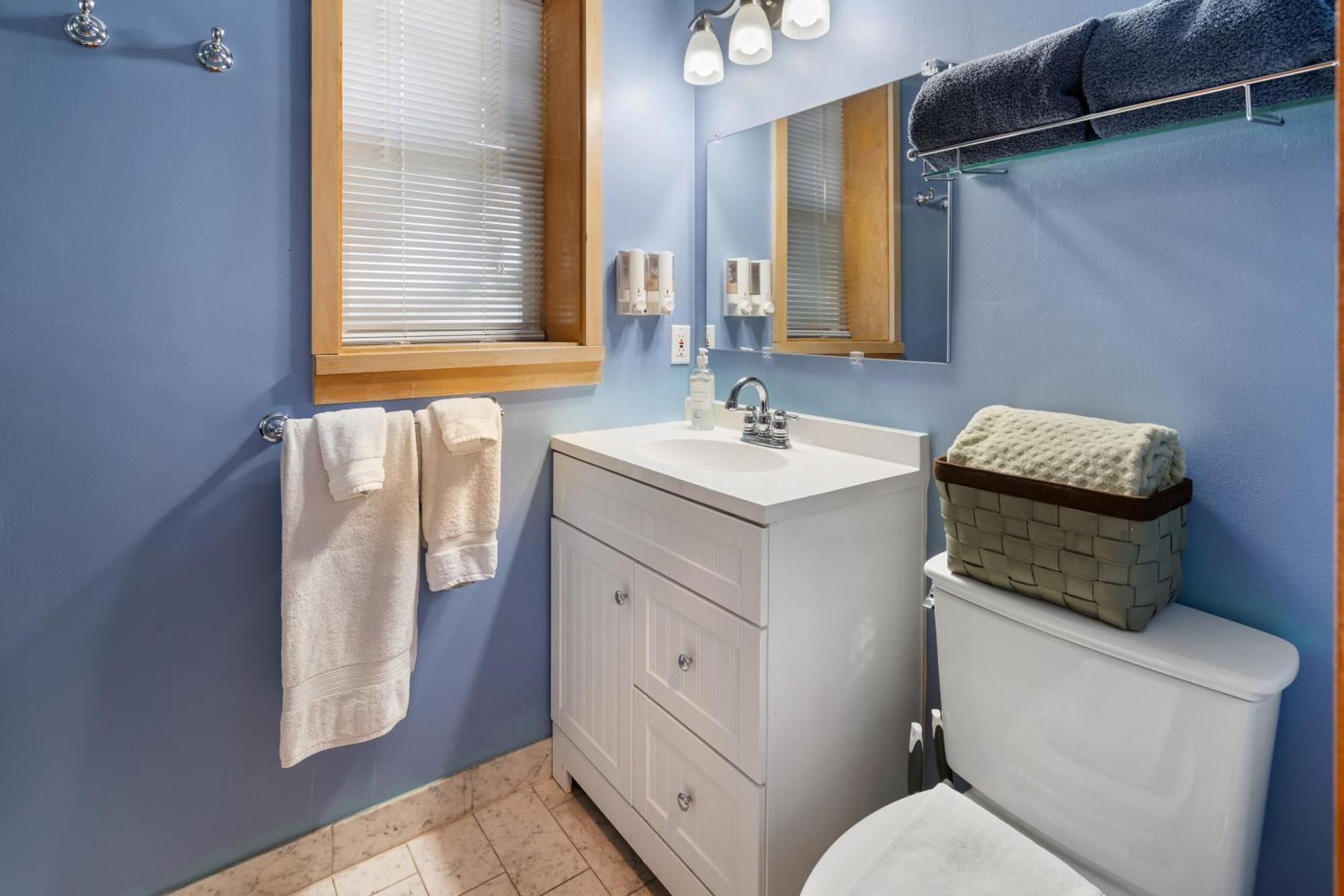 Bluemoon Vacation - Bluemoon * Ashland